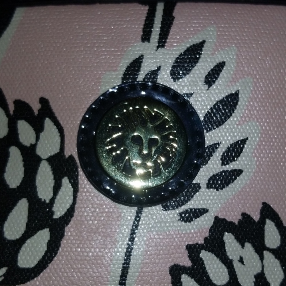 Purse - Picture 2 of 4